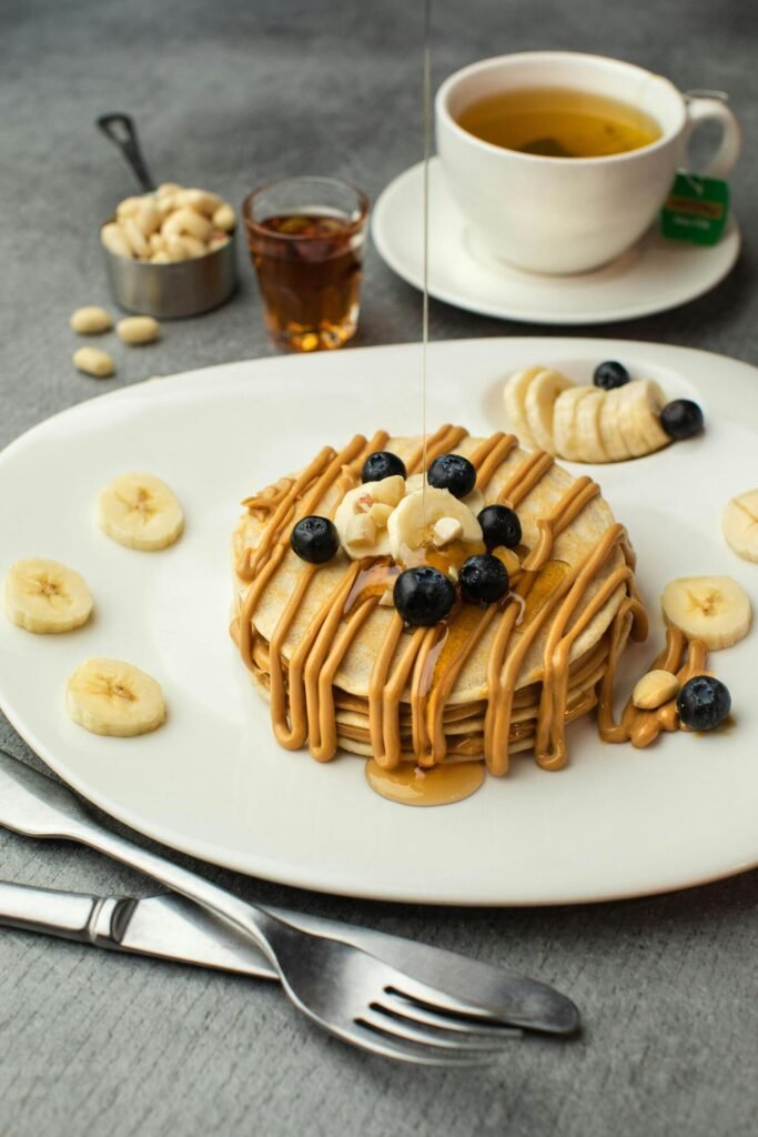 Keto-pancakes-peanut-butter-fruits