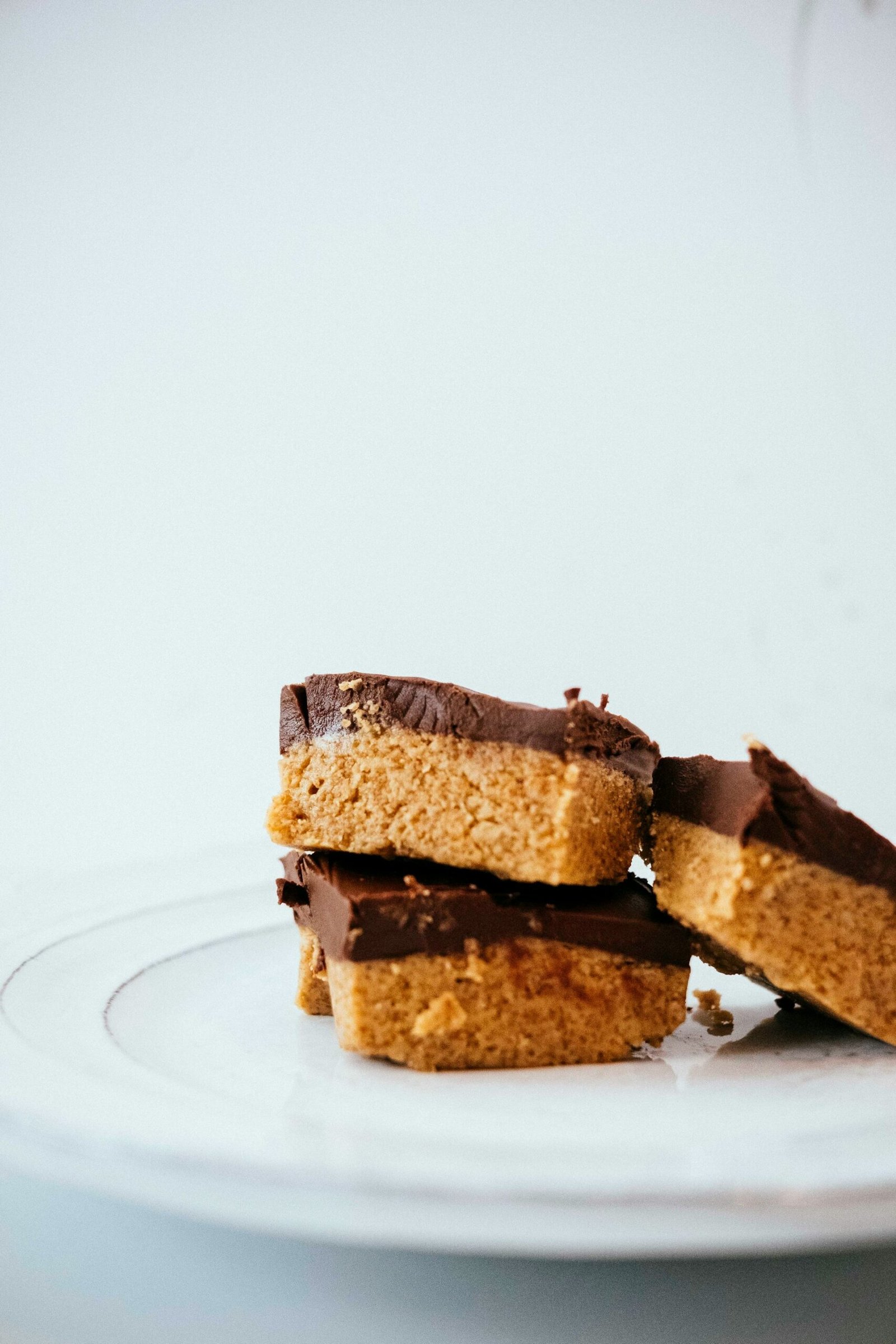 Quick and Easy Keto Peanut Butter and Chocolate Squares Recipe